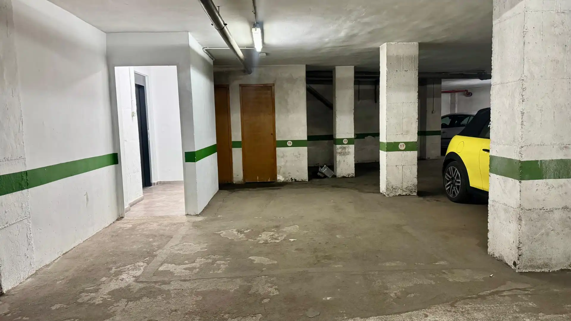 Doppelparkplatz mit Aufzug zum Verkauf in Carrer Arquitecto Morell 19, imagen 4