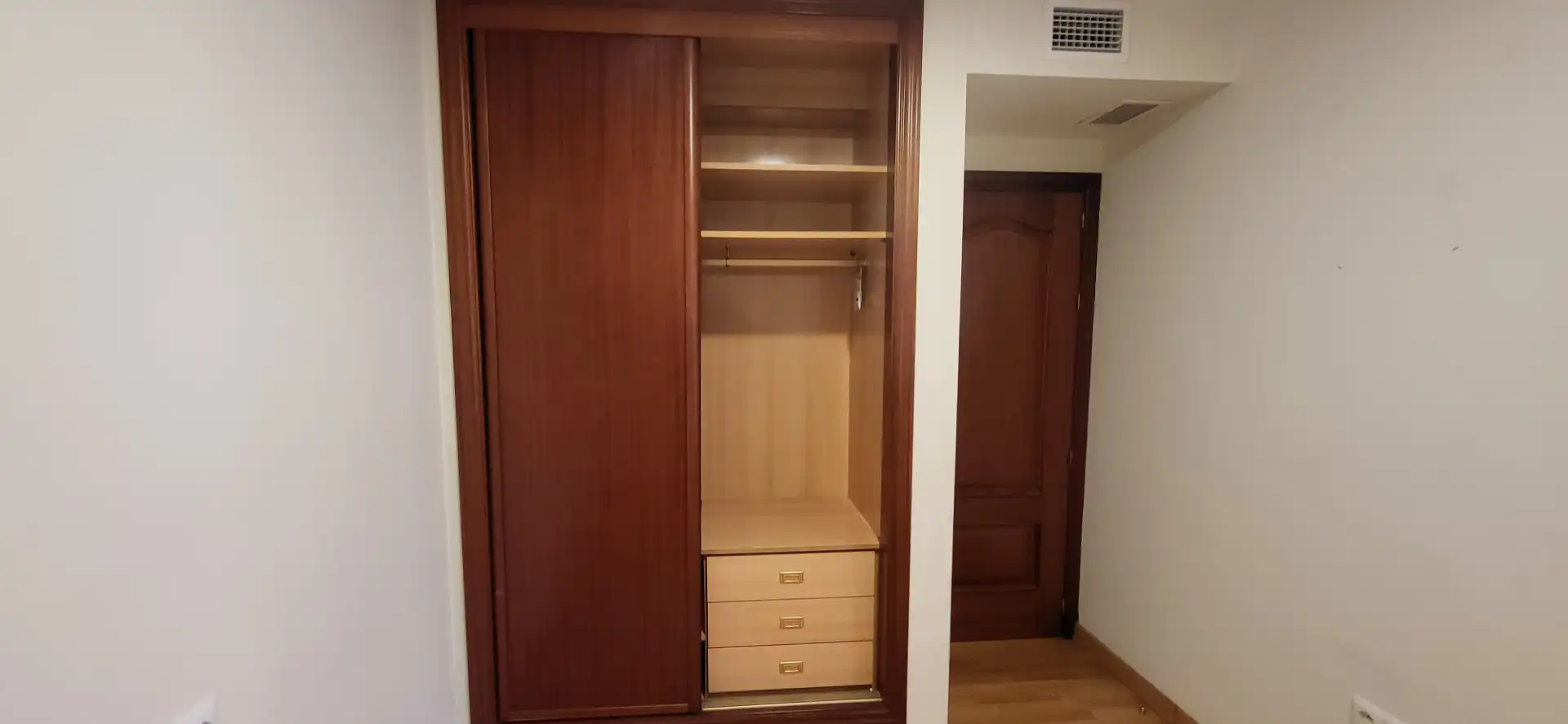 Schlafzimmer von Wohnung zur Miete in Málaga mit Klimaanlage, Heizung und Parkett