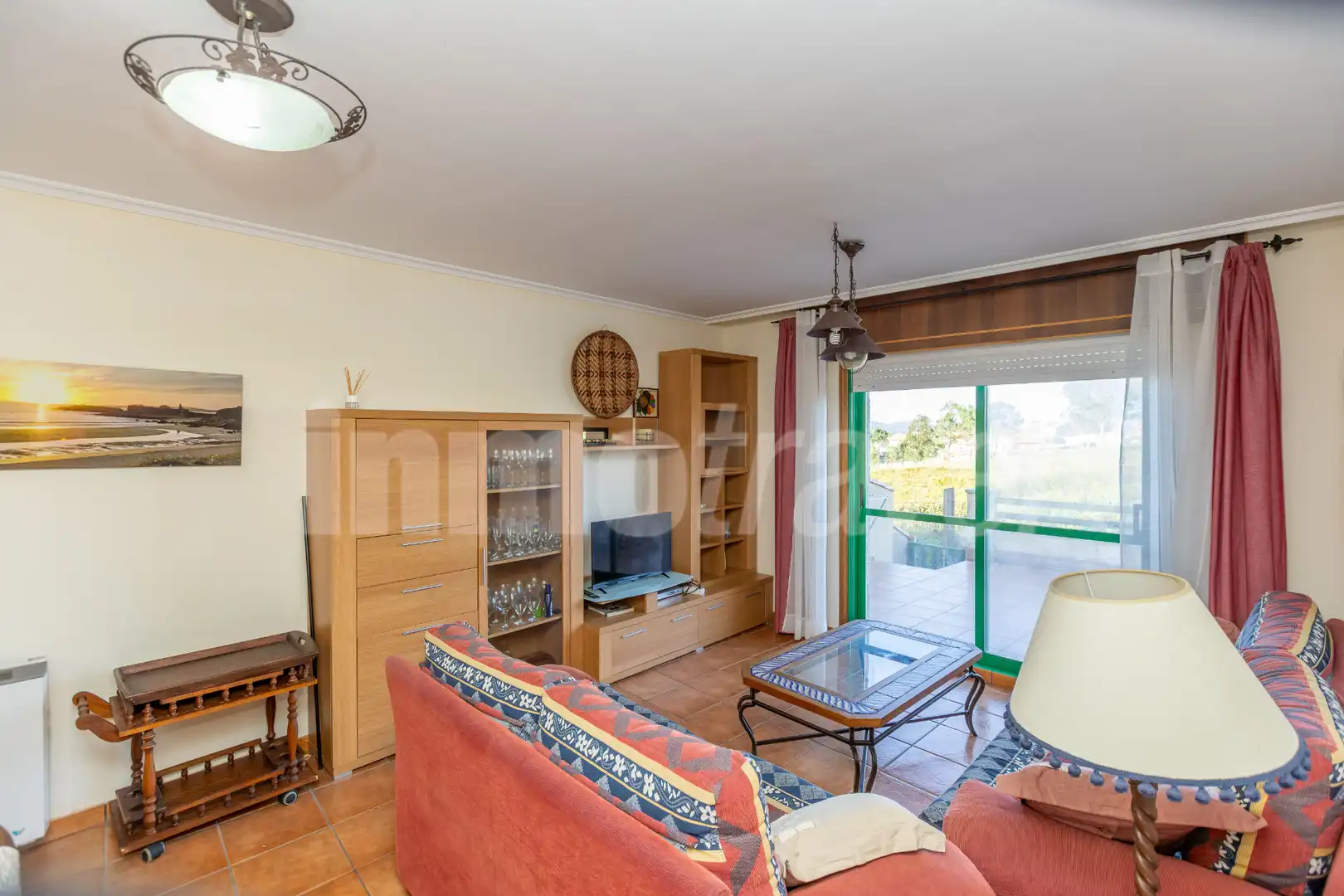 Sala d'estar de Apartament en venda en Sanxenxo amb Terrassa, Traster i Moblat