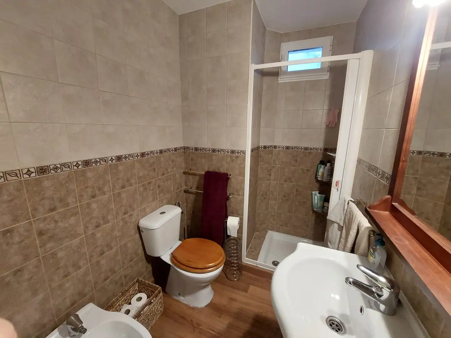 Badezimmer von Wohnung zum Verkauf in León Capital  mit Heizung, Privatgarten und Abstellraum