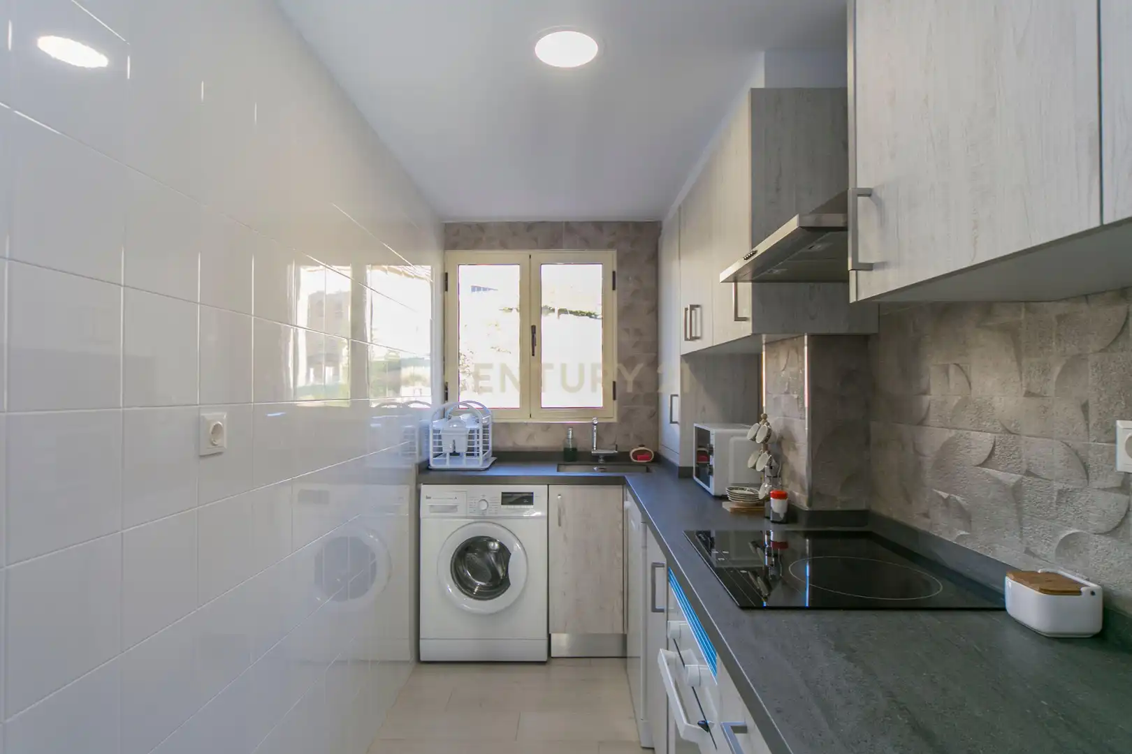 Kitchen of Apartments for rent in Calpe / Calp  with Air Conditioner, Oven and Washing machine