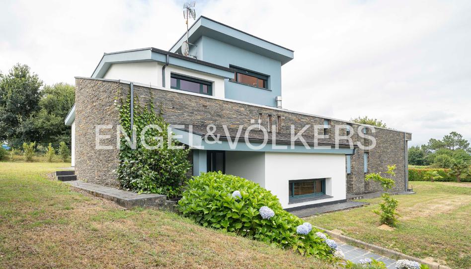 Foto 1 de Casa o xalet en venda a Bergondo, A Coruña