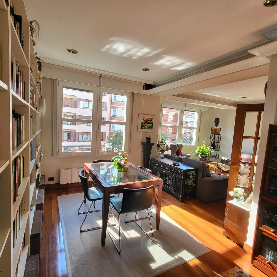 Sala de estar de Piso en venta en Bilbao  con Calefacción y Trastero