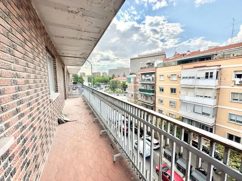 Flat with lift for sale in DOCTOR URQUIOLA, imagen 2