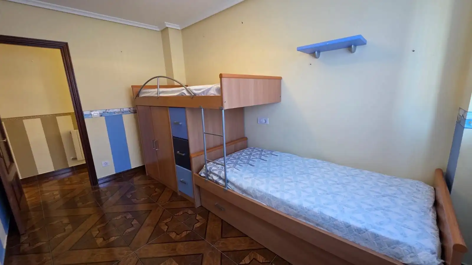 Schlafzimmer von Wohnung zum Verkauf in Castro-Urdiales mit Heizung und Abstellraum