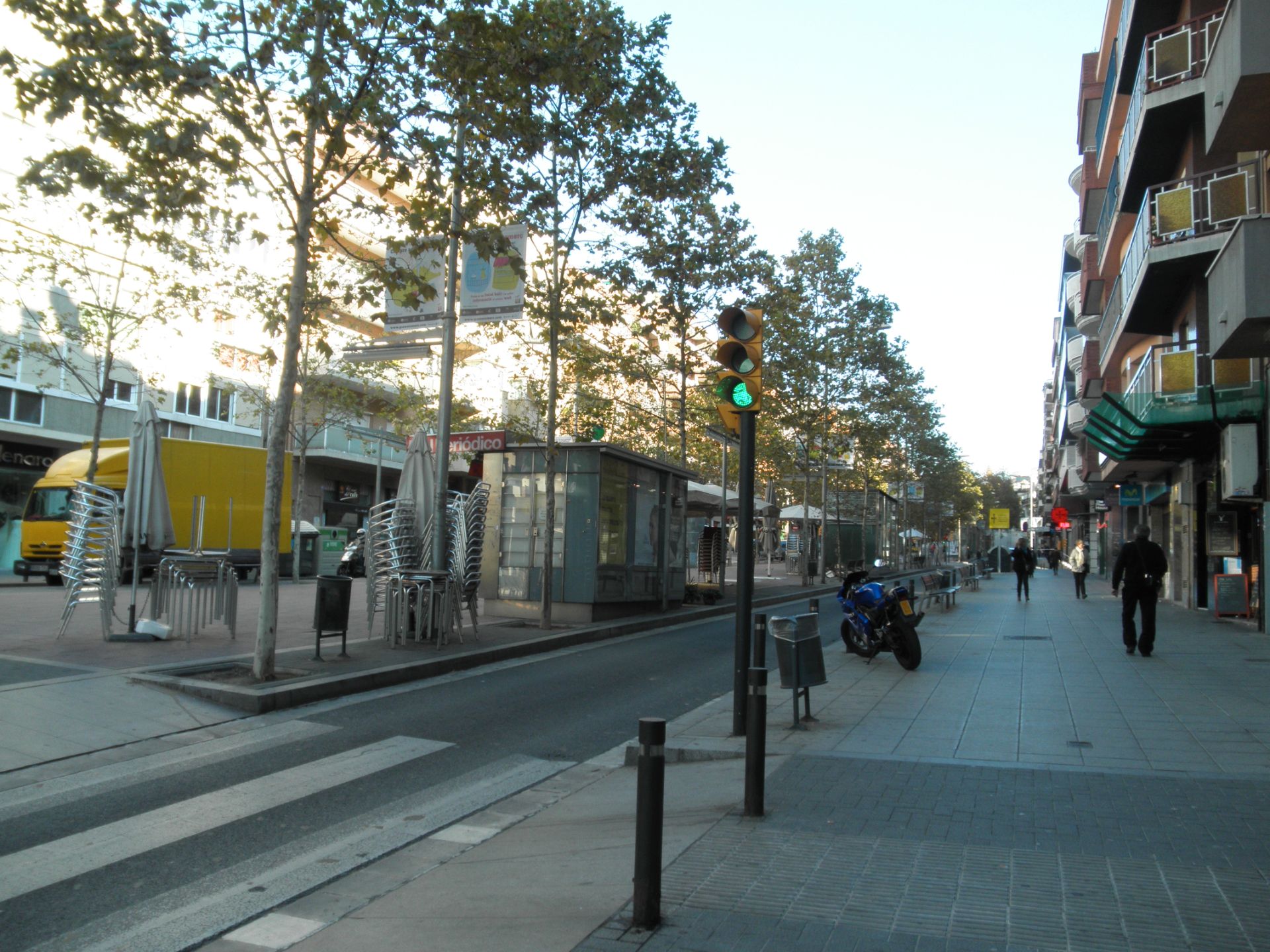 Vista exterior de Residencial en venta en Santa Coloma de Gramenet