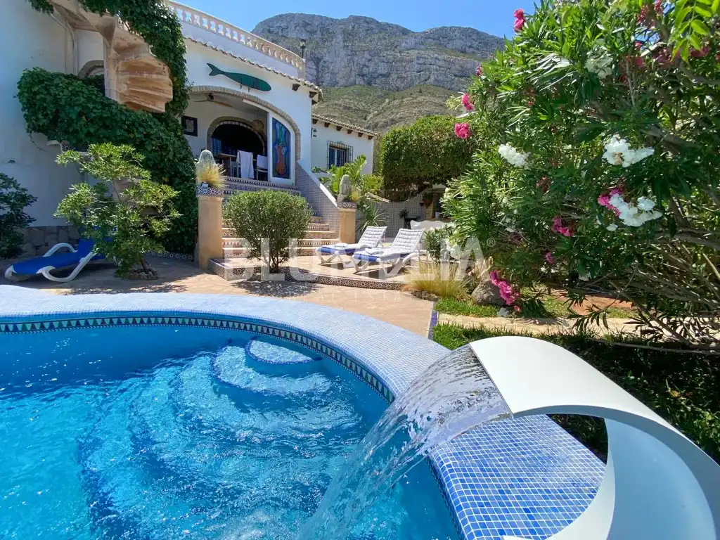 Houses for sale in Calle Plataner, El Montgó