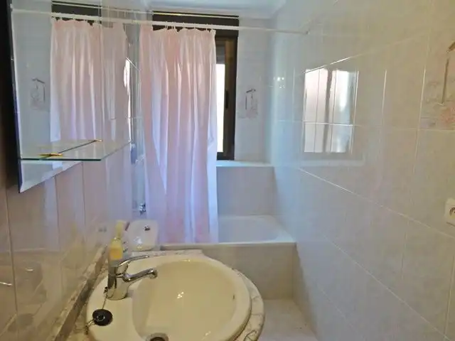 Baño de Casa o chalet en venta en Cascajares de la Sierra con Trastero y Amueblado