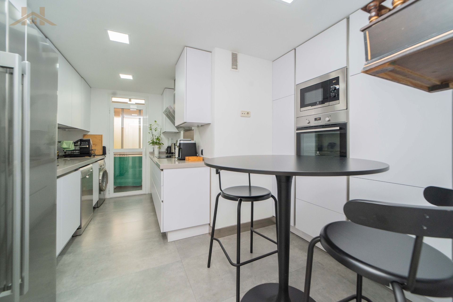 Kitchen of Flat for sale in San Sebastián de los Reyes  with Heating, Storage room and Community pool