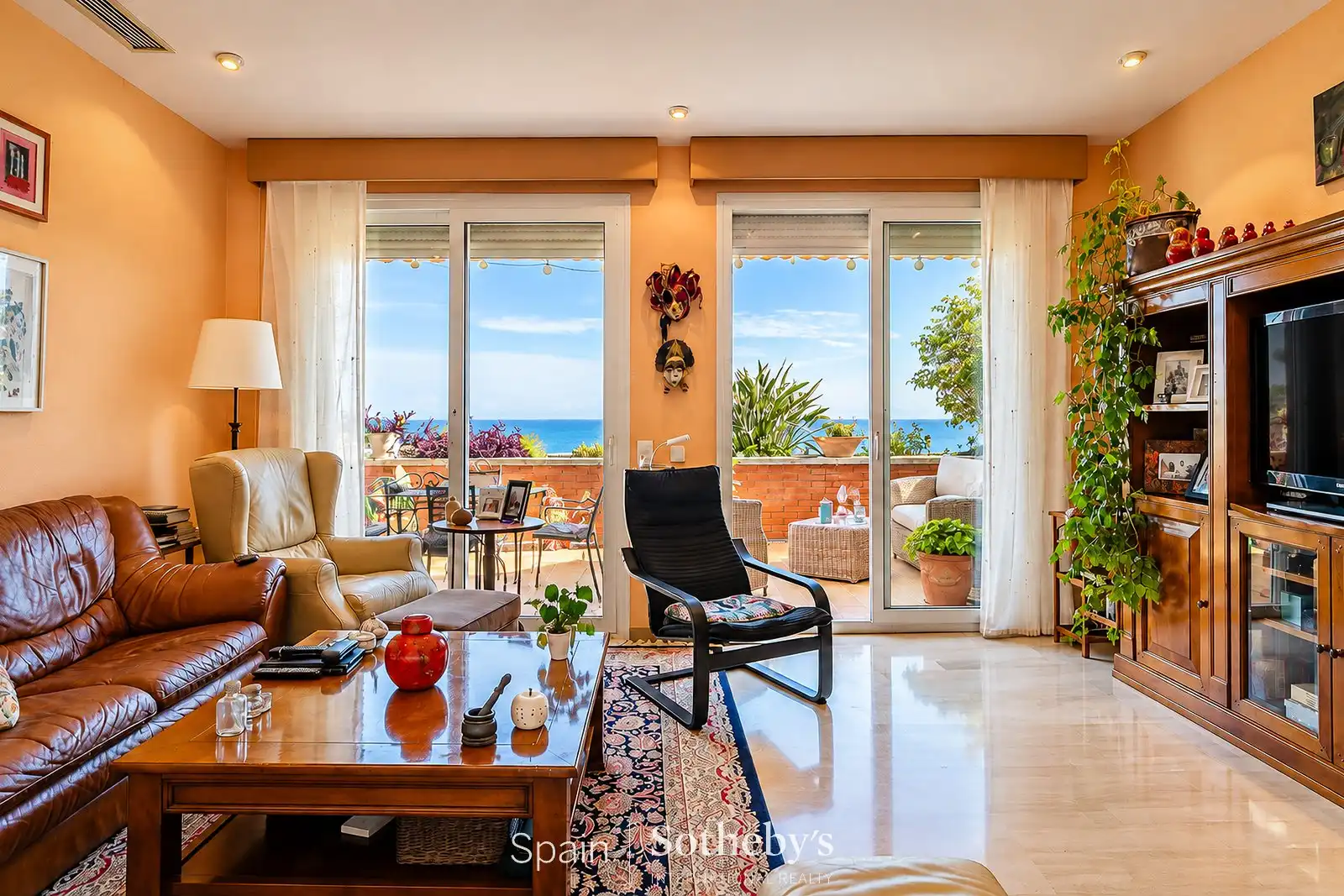 Dúplex con piscina en venta en Les Botigues de Sitges, imagen 3