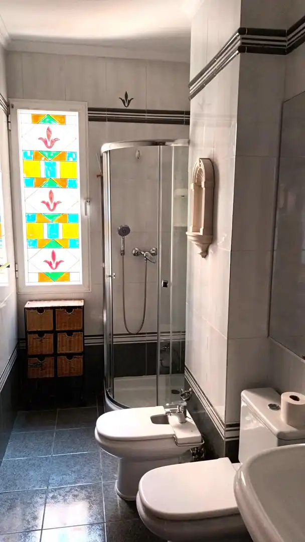 Baño de Piso de alquiler en Valencia con Aire acondicionado y Amueblado