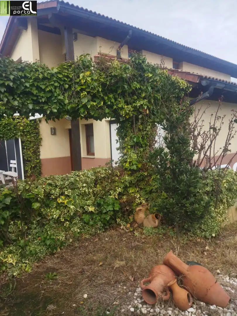 Jardín de Casa o chalet en venta en San Martín de Unx con Aire acondicionado, Piscina y Amueblado