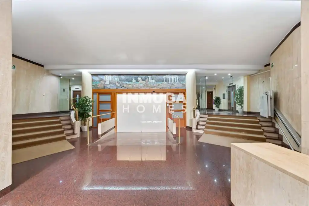 Flat for sale in Madrid  with Air Conditioner, Heating and Storage room
