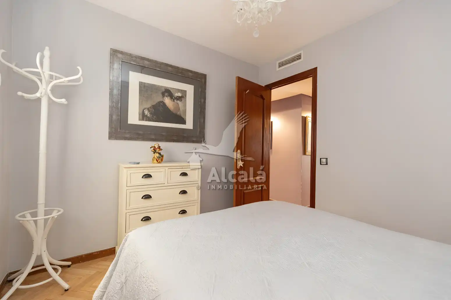 Bedroom of Flat for sale in Alcalá de Henares  with Air Conditioner, Heating and Parquet flooring