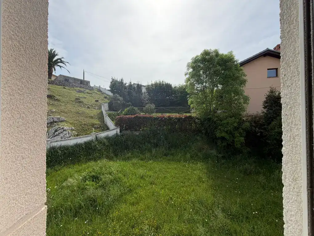 Casa o xalet en venda en Llanes amb Calefacció, Jardí privat i Terrassa