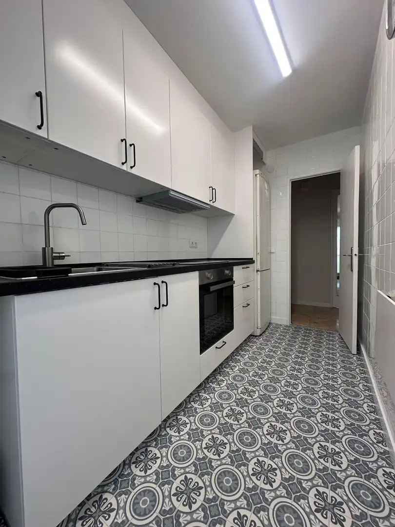 Wohnung zur Miete in Avinguda de Santa Coloma, Riu Sud