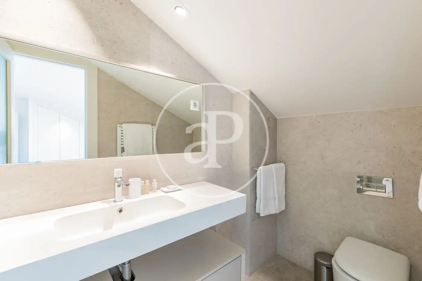 Piso en venta en C. del Barquillo, Justicia - Chueca