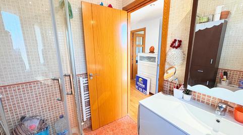 Foto 5 de Casa adosada en venta en Calle Cabo Finisterre, Compostilla - Columbrianos, Ponferrada