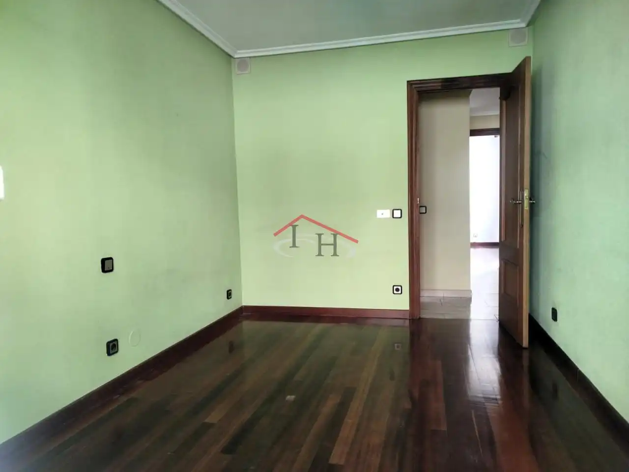 Casa o chalet en venta en León Capital  con Calefacción, Terraza y Balcón