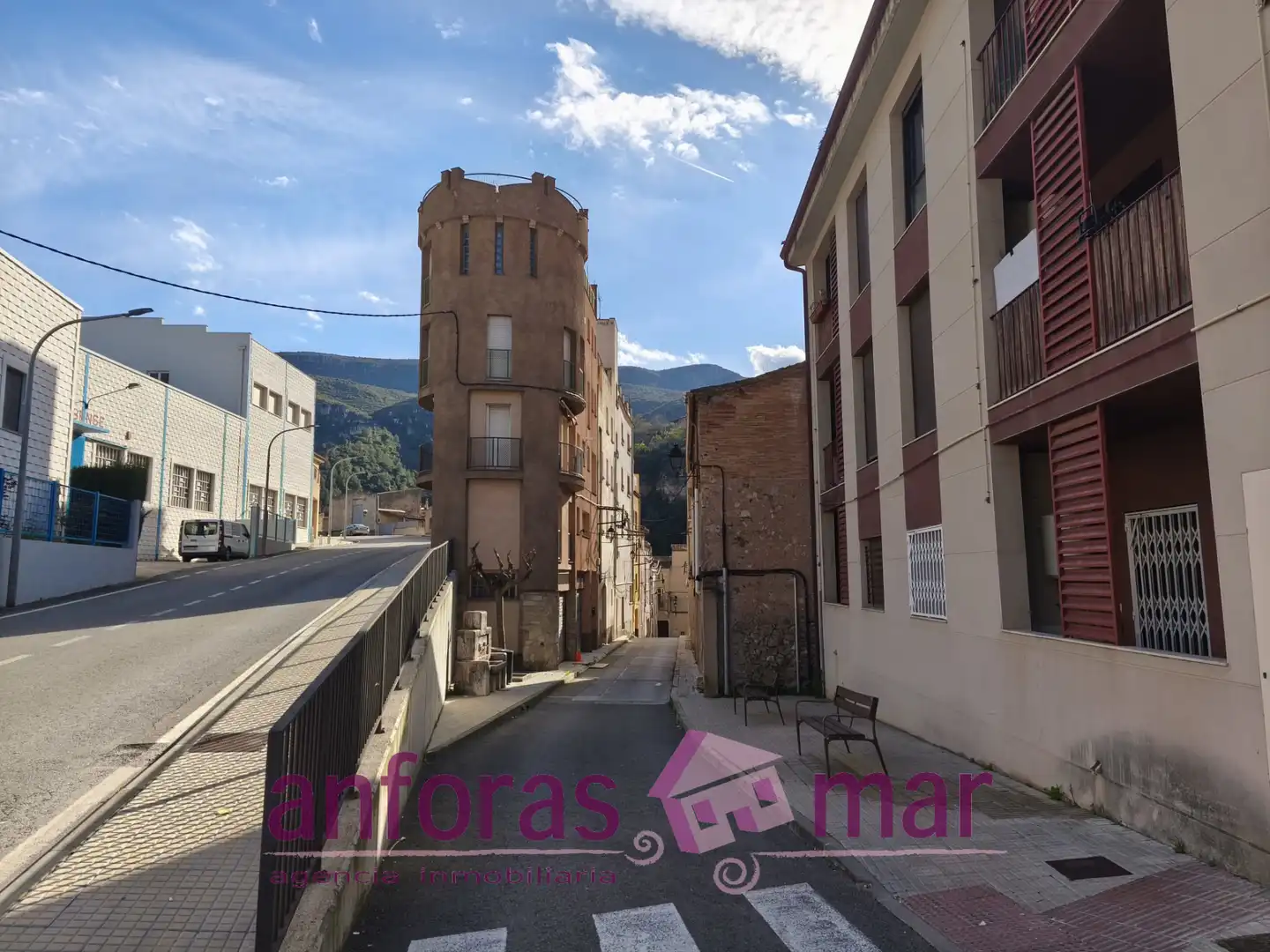 Exterior view of Buildings for sale in La Riba