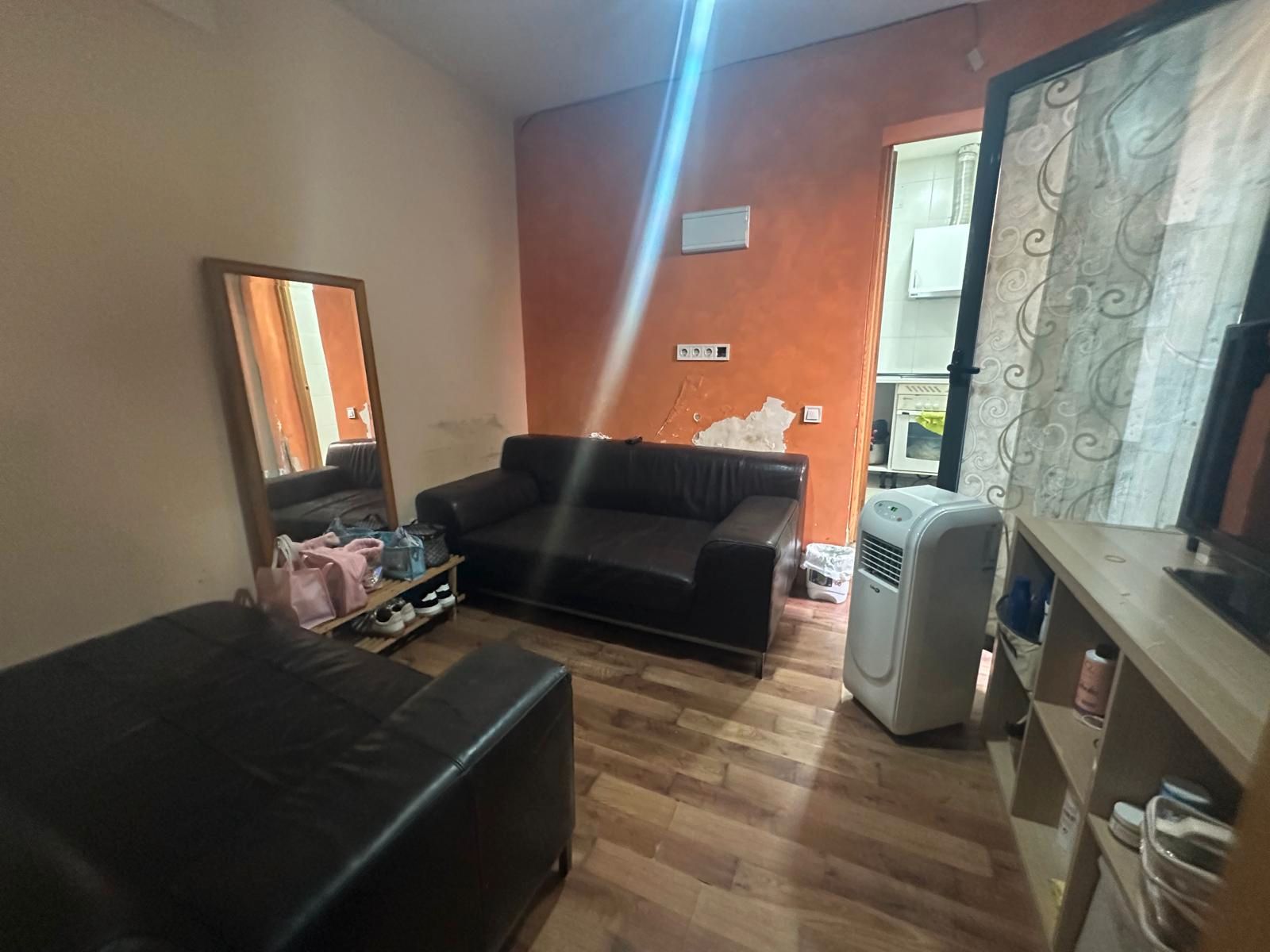 Sala d'estar de Casa o xalet en venda en  Madrid Capital amb Calefacció, Traster i Moblat