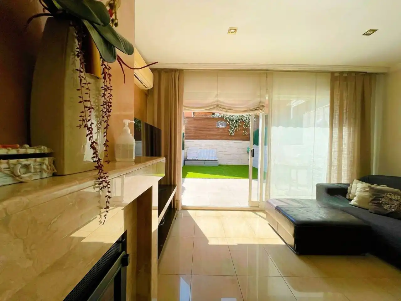 Garden of Houses for sale in Cerdanyola del Vallès  with Air Conditioner, Heating and Private garden
