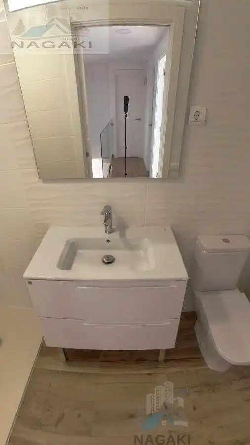 Badezimmer von Haus oder Chalet zum Verkauf in El Papiol mit Parkett und Terrasse