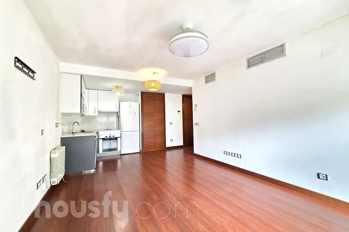 Study for rent in Madrid, Madrid