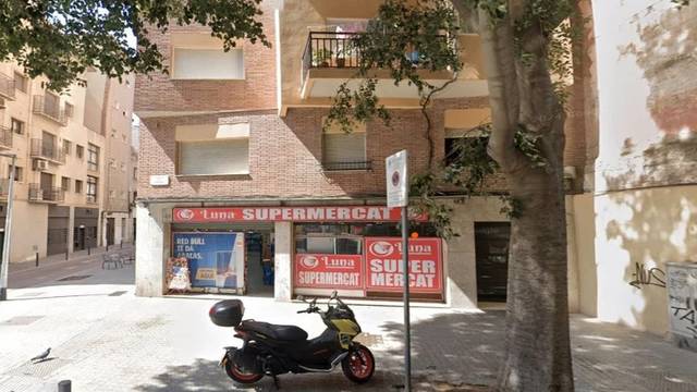 Piso en Venta en Carrer de Trinxant en El Camp de l'Arpa del Clot