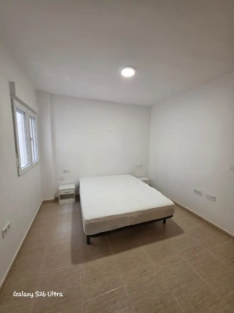 Habitación de Piso de alquiler en Albatera con Aire acondicionado, Trastero y Amueblado