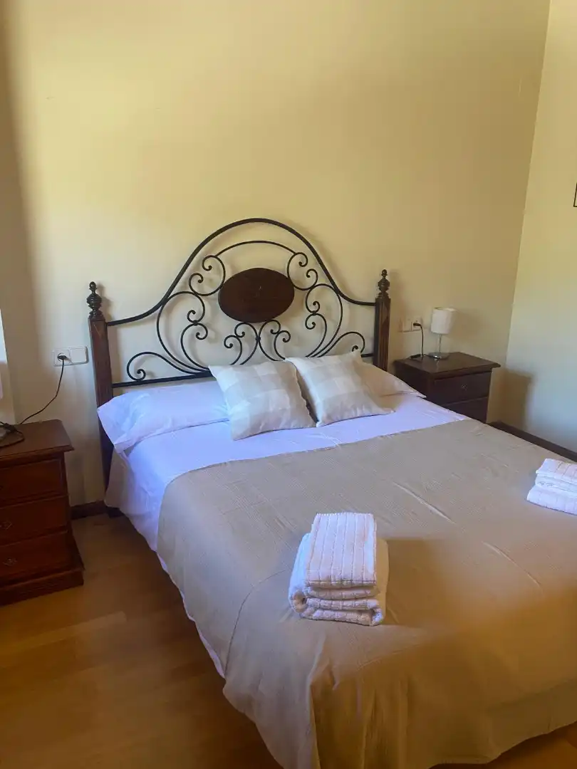 Bedroom of Houses for sale in Vilallonga de Ter  with Heating, Private garden and Parquet flooring