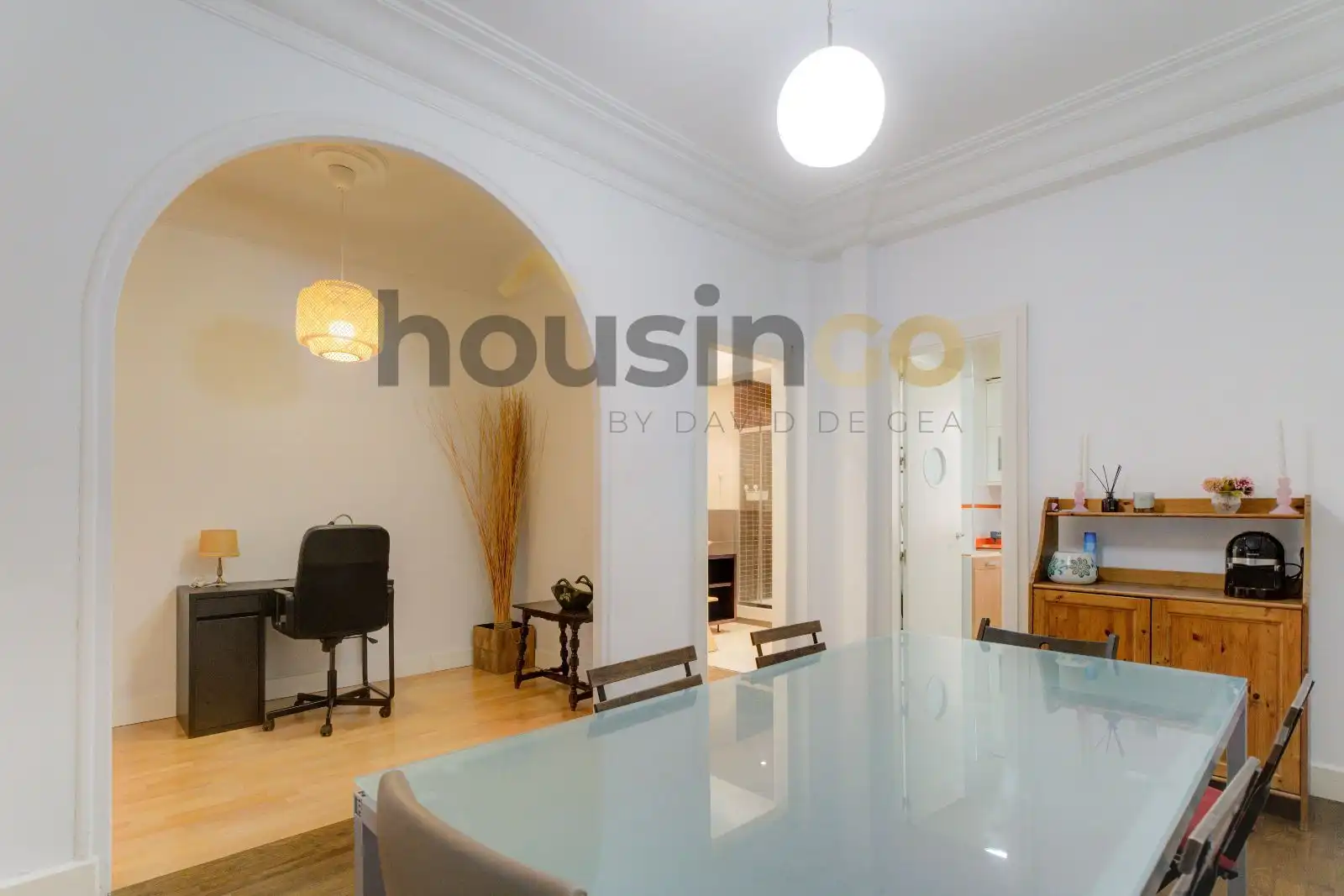 Flat for rent in Madrid  with Air Conditioner, Heating and Furnished