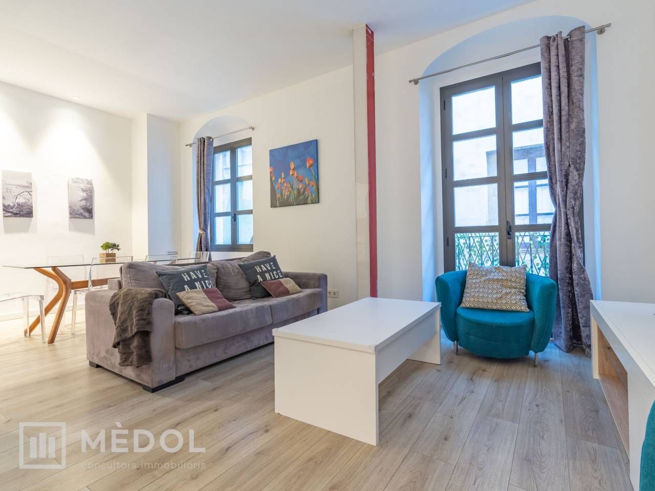 Living room of Flat for sale in  Tarragona Capital  with Air Conditioner, Parquet flooring and Furnished