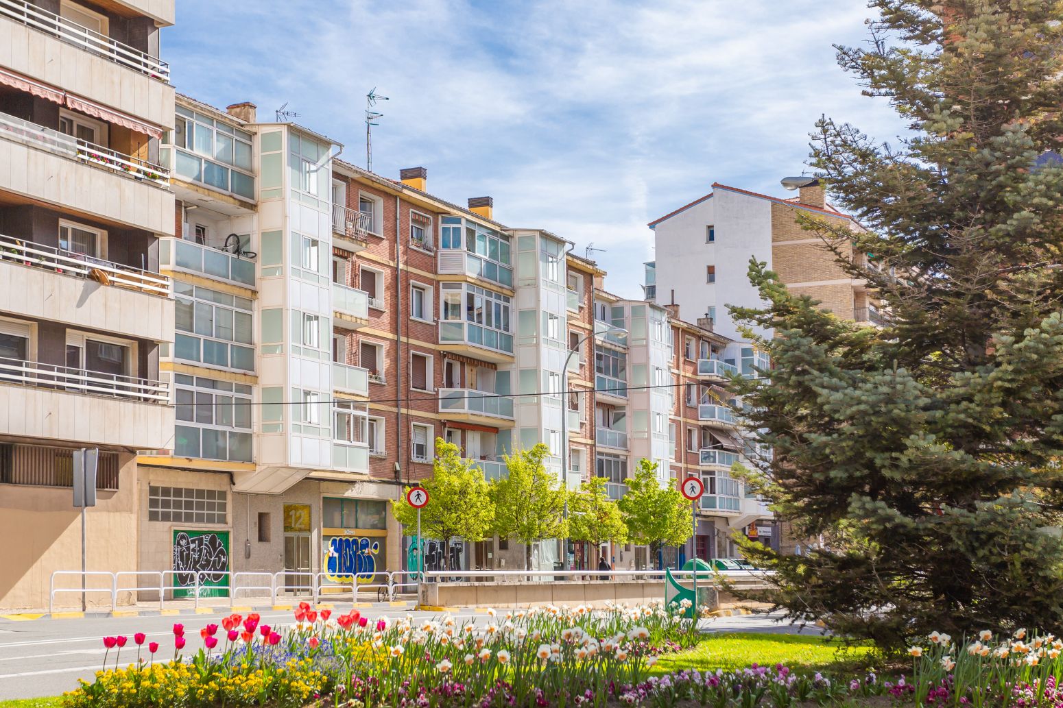 Exterior view of Flat for sale in  Pamplona / Iruña  with Heating, Parquet flooring and Balcony