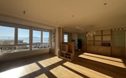 Sala d'estar de Pis en venda en Santander amb Calefacció i Parquet