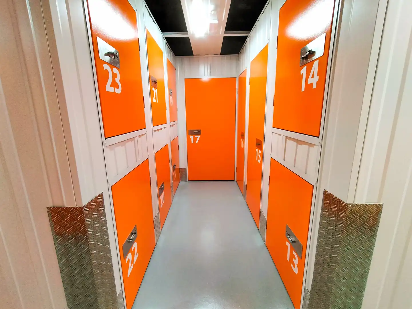 Trastero de alquiler en Madrid con Alarma
