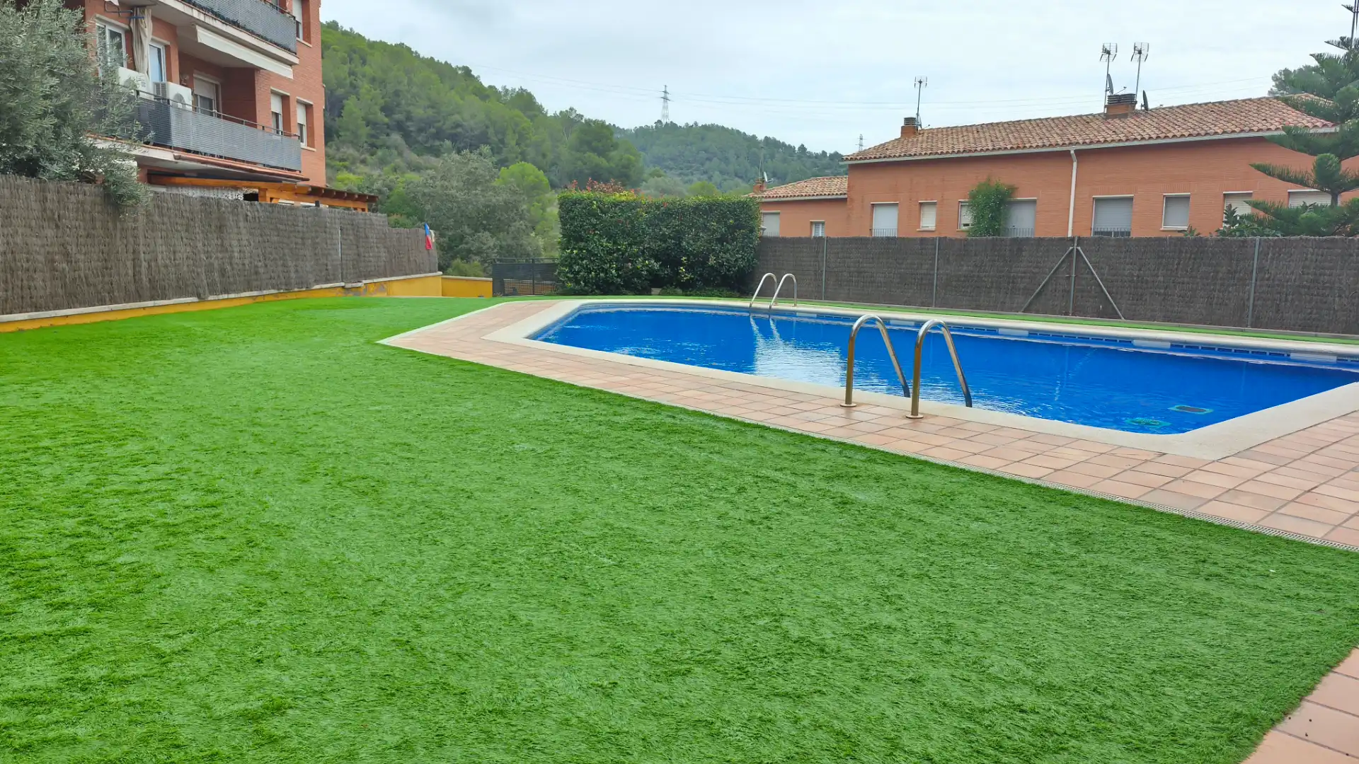Swimming pool of Flat for sale in Sant Climent de Llobregat, Barcelona