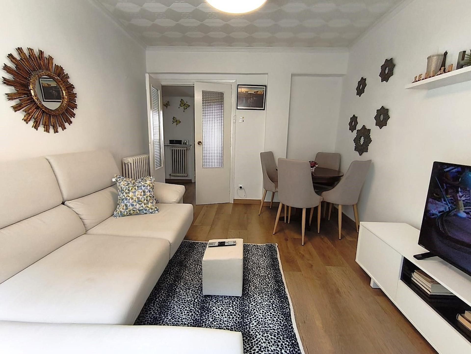 Sala d'estar de Pis en venda en  Huesca Capital amb Terrassa