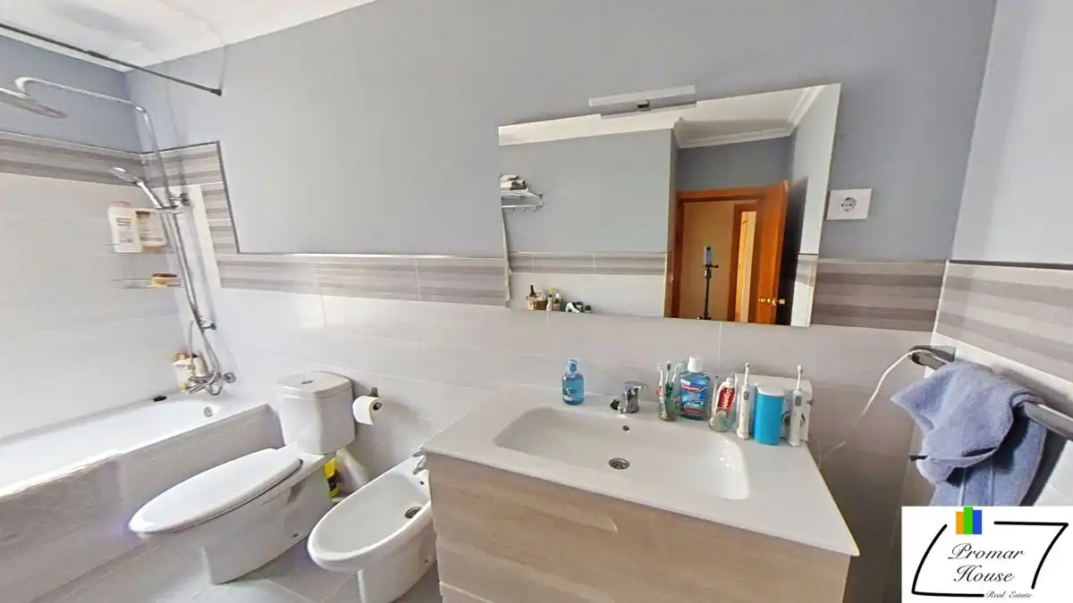 Baño de Casa o chalet en venta en Muñogrande con Calefacción, Jardín privado y Trastero