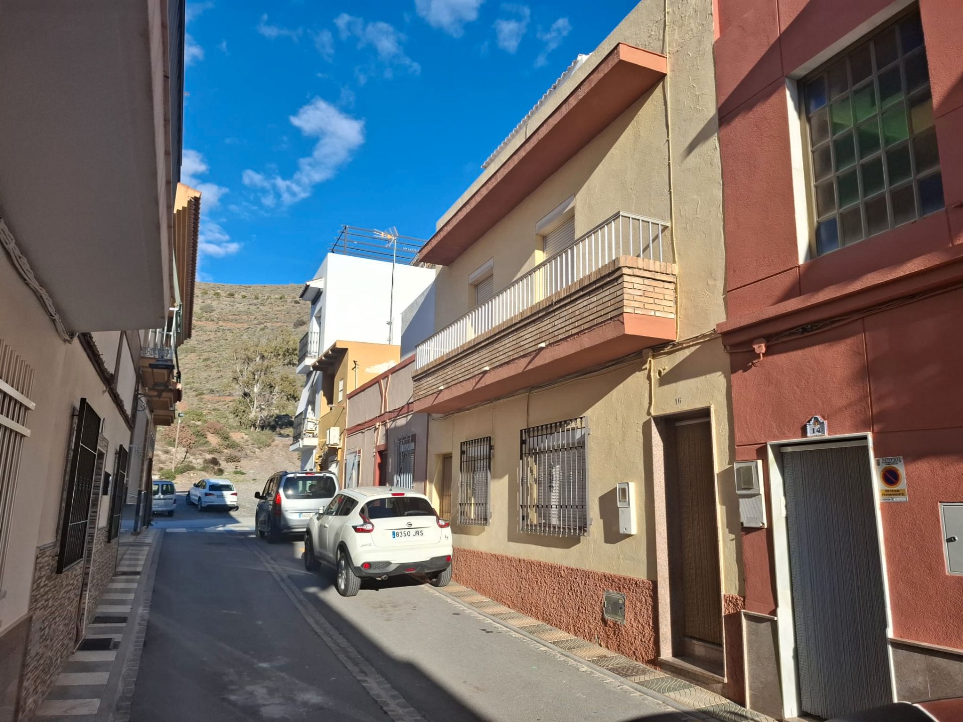 Vista exterior de Casa o xalet en venda en Torrenueva Costa amb Terrassa, Traster i Moblat