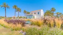 Vista exterior de Casa o xalet en venda en Elche / Elx amb Aire condicionat, Calefacció i Jardí privat