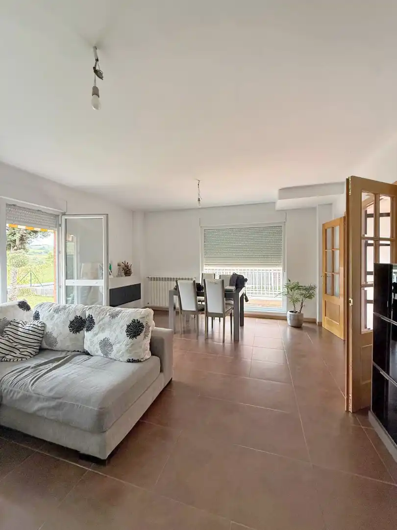 Sala de estar de Casa o chalet en venta en Piélagos con Calefacción, Jardín privado y Trastero