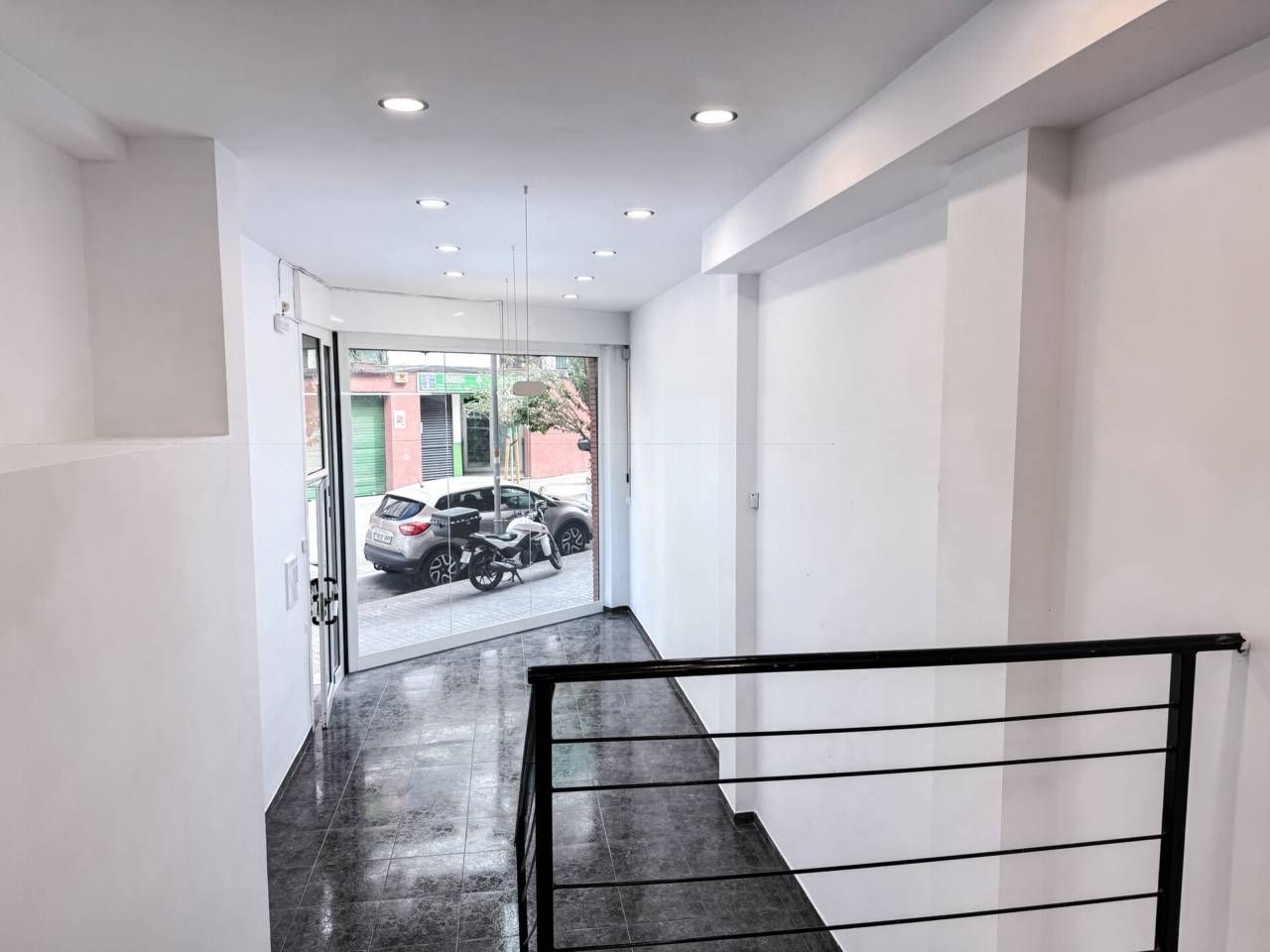 Premises for sale in Badalona