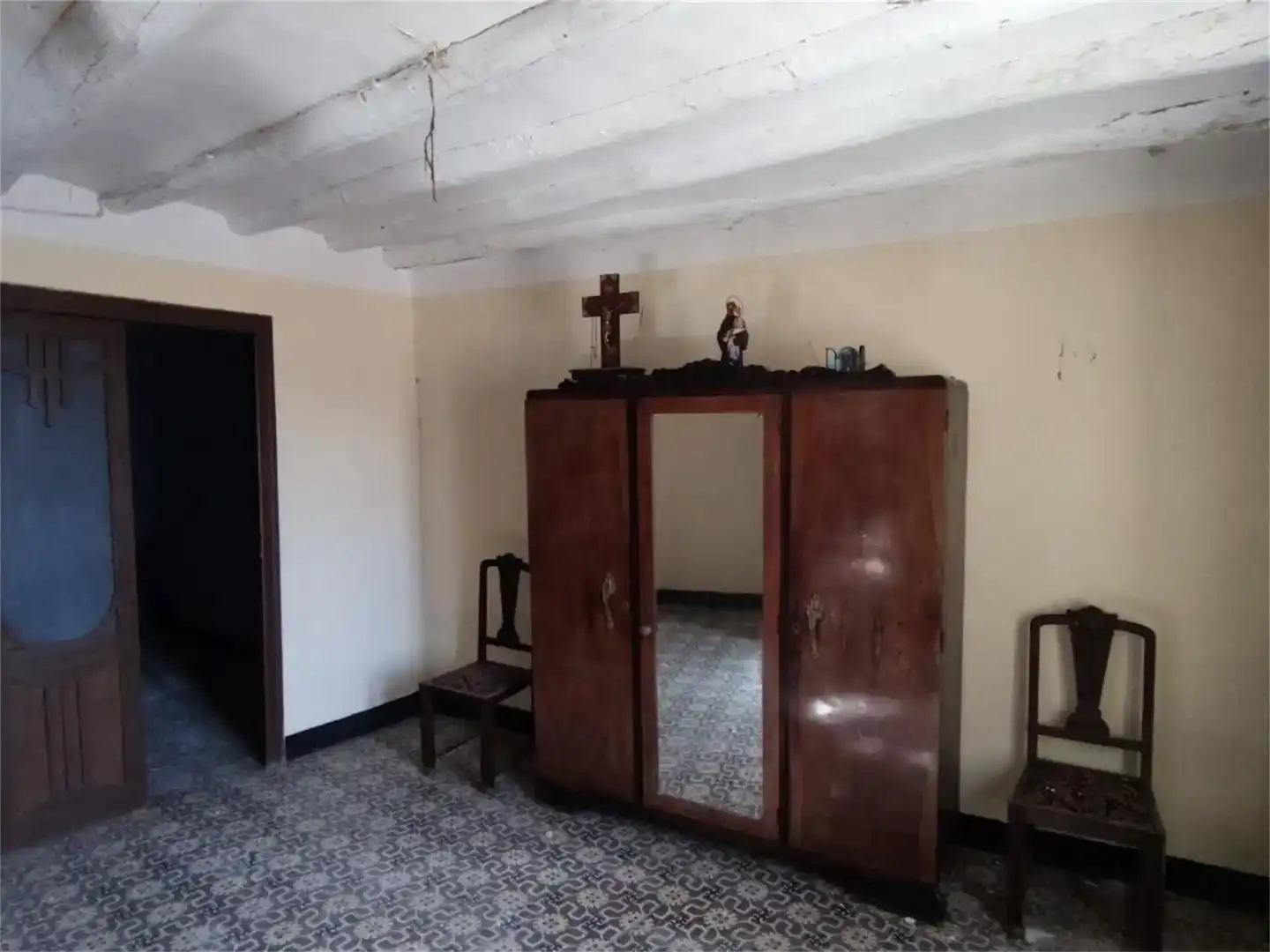 Casa adosada en venda en Valjunquera amb Balcó