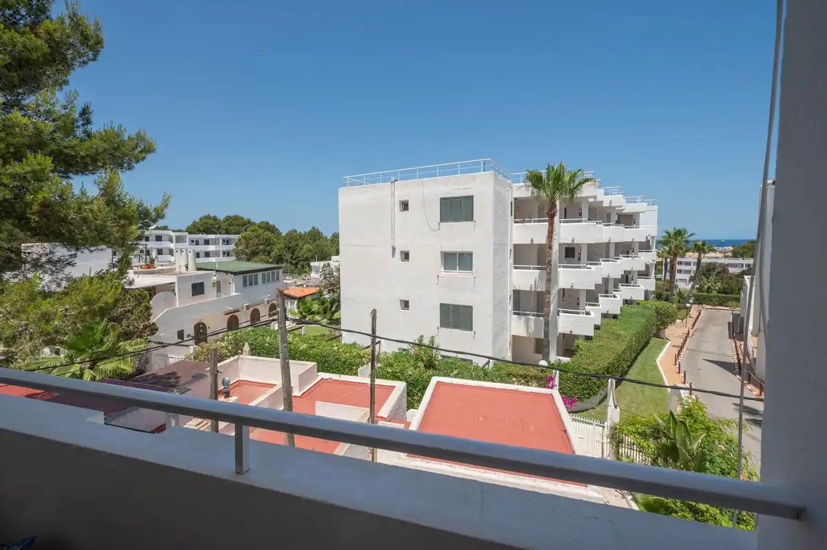 Vista exterior de Piso en venta en Sant Josep de sa Talaia con Aire acondicionado, Calefacción y Jardín privado