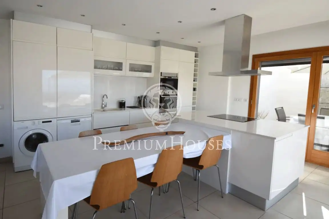 House with pool for sale in Sant Cebrià de Vallalta, imagen 8