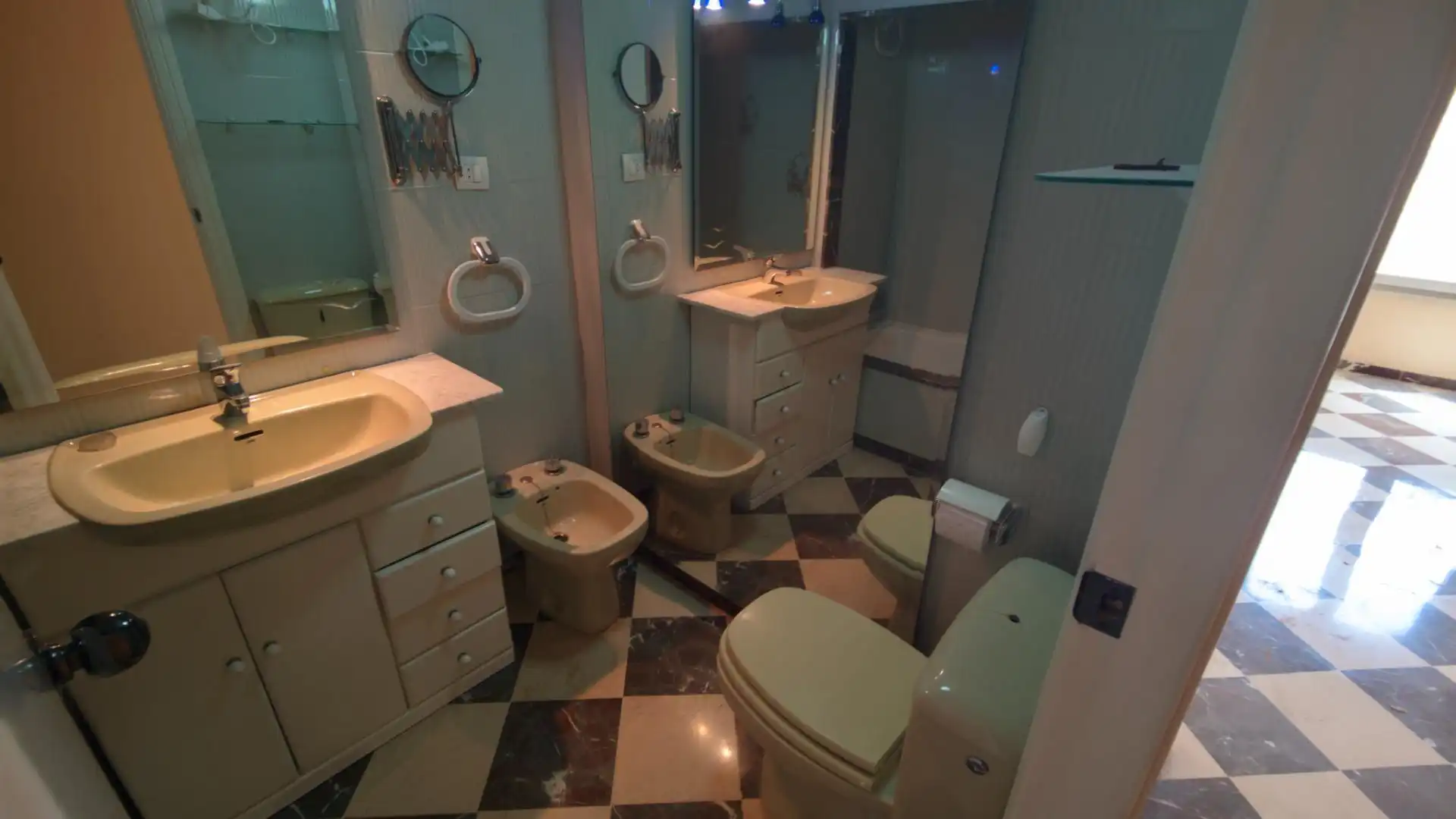 Bathroom of Flat for sale in Cenes de la Vega  with Air Conditioner, Heating and Balcony