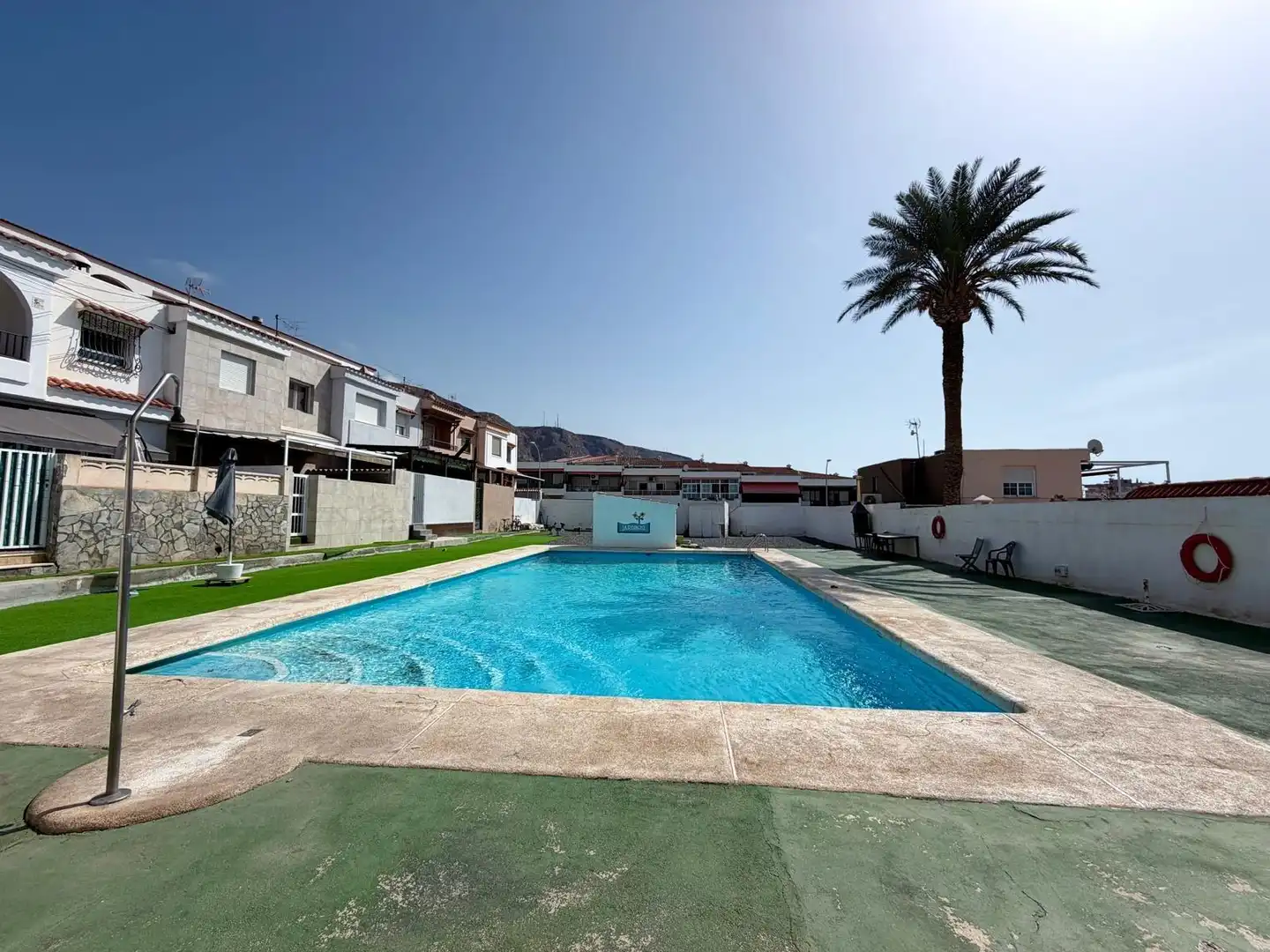 Piscina de Casa o chalet en venta en Roquetas de Mar con Aire acondicionado, Calefacción y Jardín privado