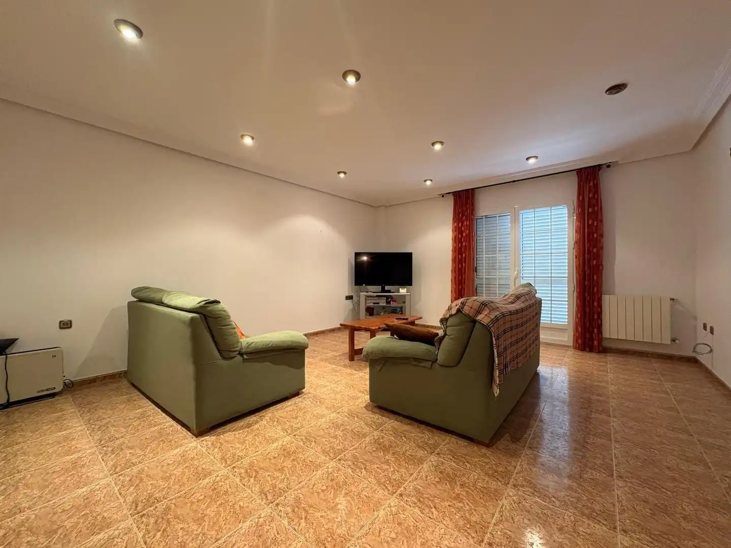 Sala d'estar de Casa o xalet en venda en Puerto Lumbreras amb Calefacció, Terrassa i Balcó