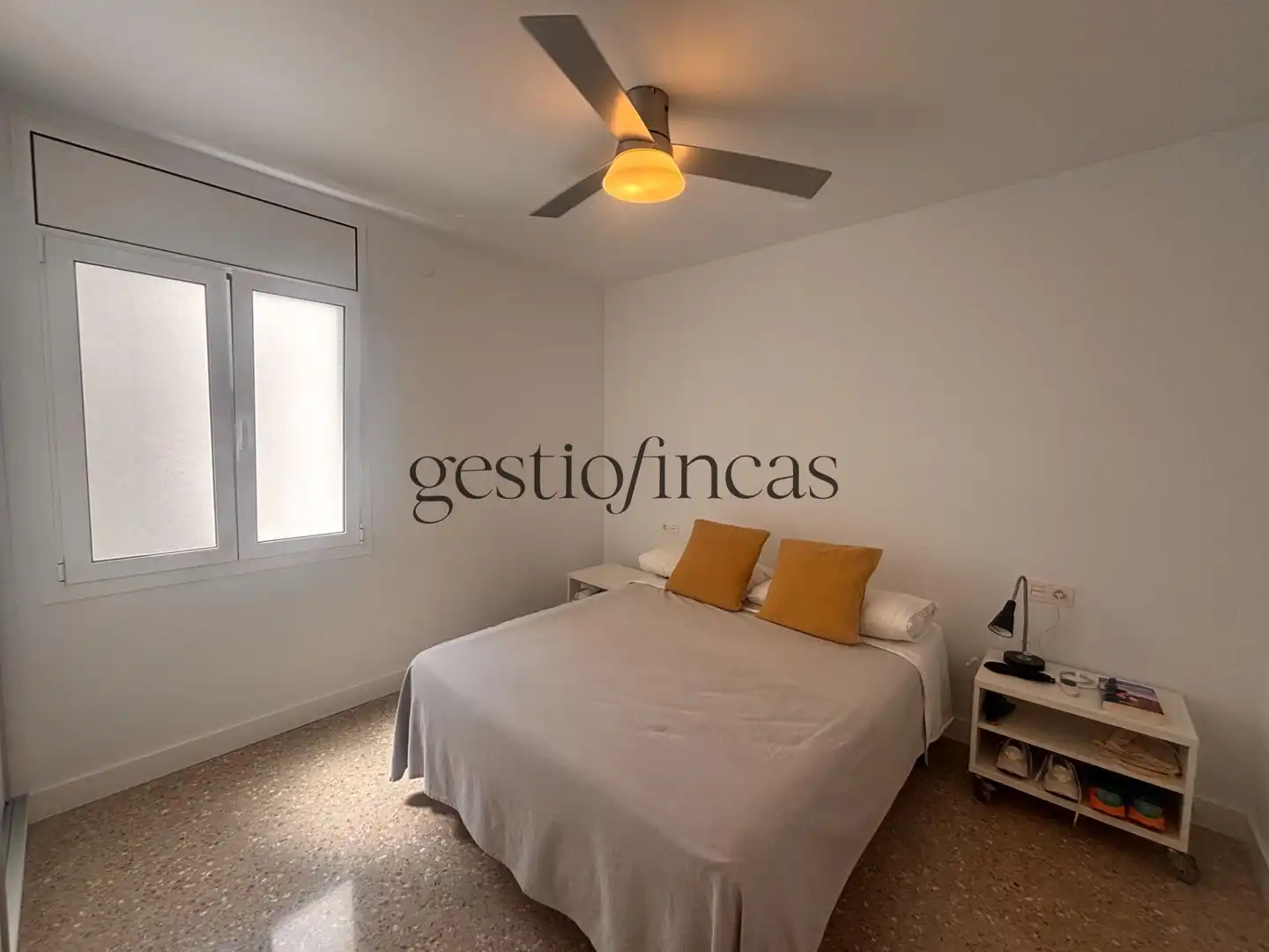 Habitación de Apartamento de alquiler en Cambrils con Aire acondicionado, Calefacción y Terraza